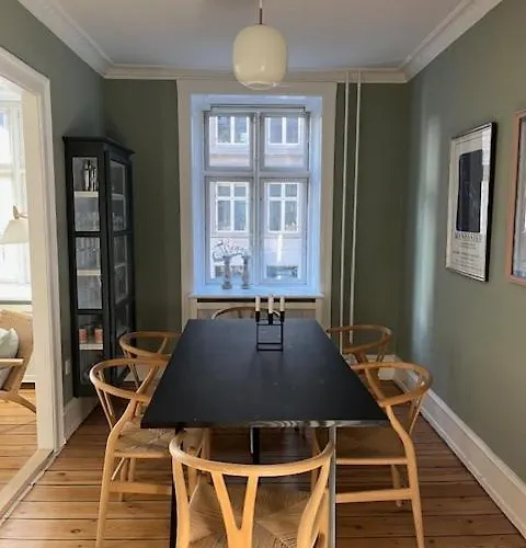 Close To The Lakes And Sankt Hans Torv * Copenhague